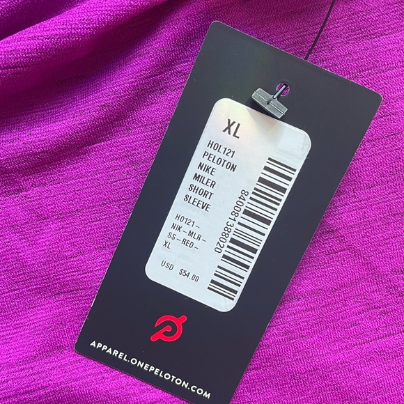 Nike x Peloton Dri-Fit XL women’s magenta short sleeve workout shirt NWT - Picture 3 of 6